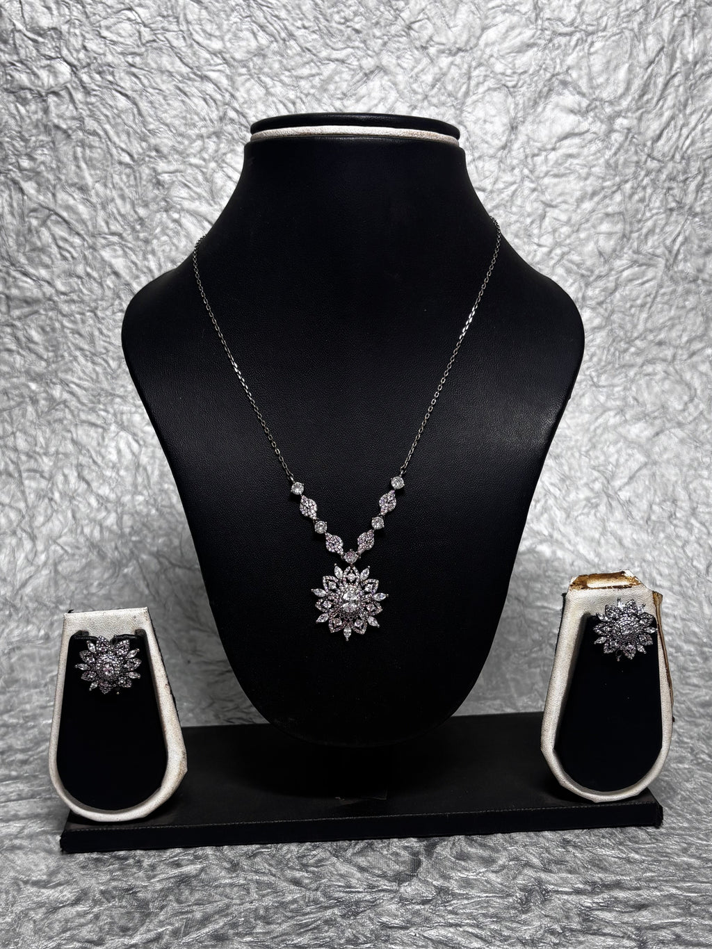 Minimal Silver Chain Necklace
